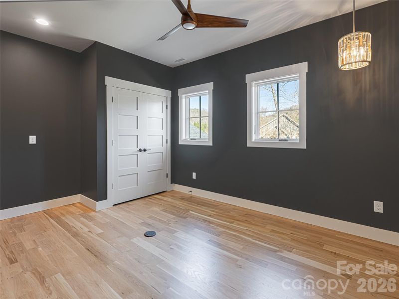 Spacious, unfurnished interior of a new home in , Asheville (Image 43).