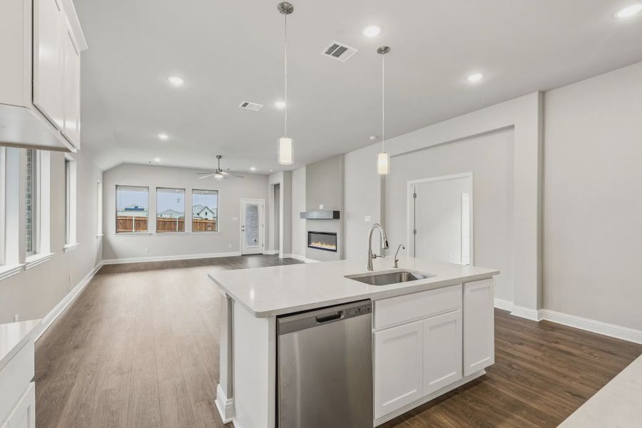 Furnished interior view inside a new home in Las Lomas, Forney (Image 10).