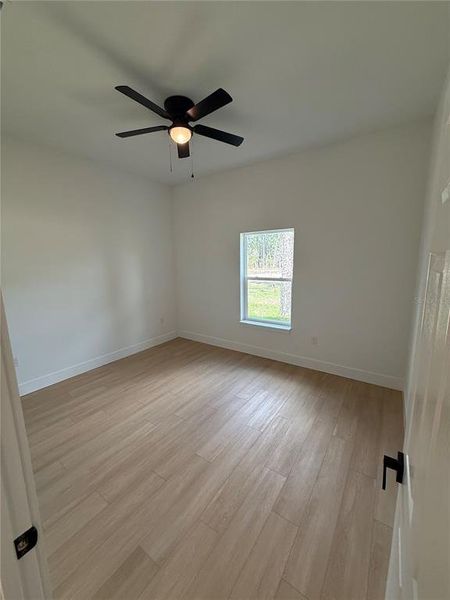 Spacious, unfurnished interior of a new home in , Citrus Springs (Image 16).