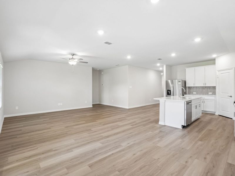 Spacious, unfurnished interior of a new home in Stella Hills, Denton (Image 18). Spacious, unfurnished interior of a new home in Stella Hills, Denton (Image 18).