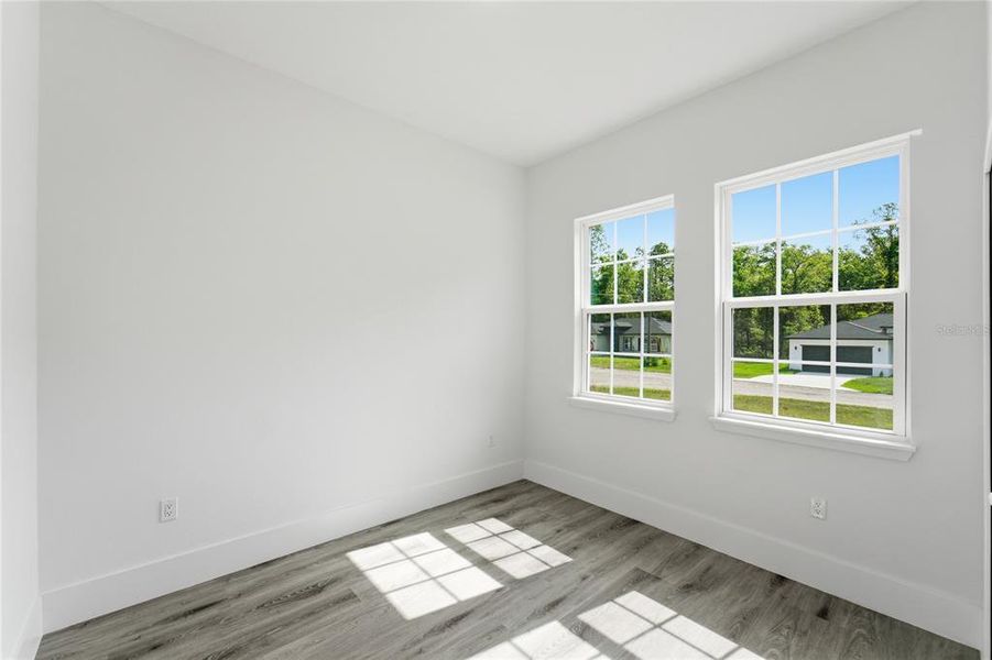 Spacious, unfurnished interior of a new home in , Dunnellon (Image 25).