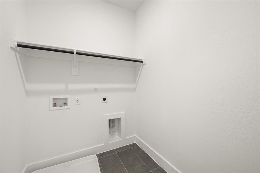 1529 Laurel- Utility-5232 1529 Laurel- Utility-5232