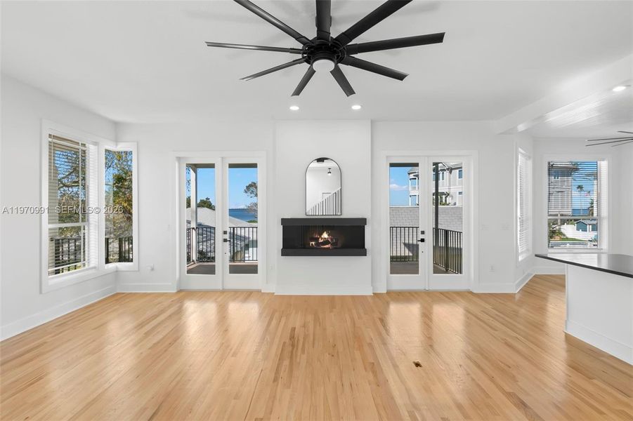 Spacious, unfurnished interior of a new home in , Crystal Beach (Image 30).
