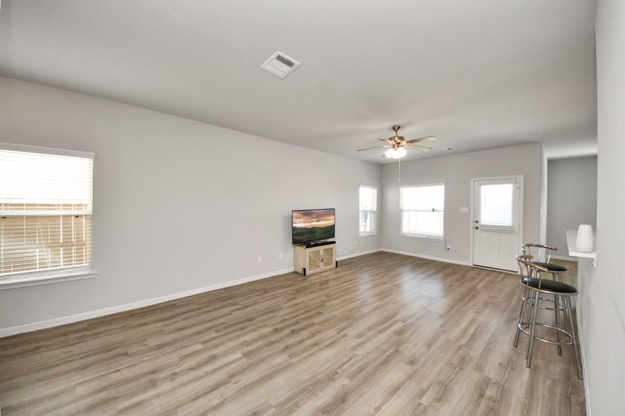 Spacious, unfurnished interior of a new home in Cypress Green, Hockley (Image 19). Spacious, unfurnished interior of a new home in Cypress Green, Hockley (Image 19).