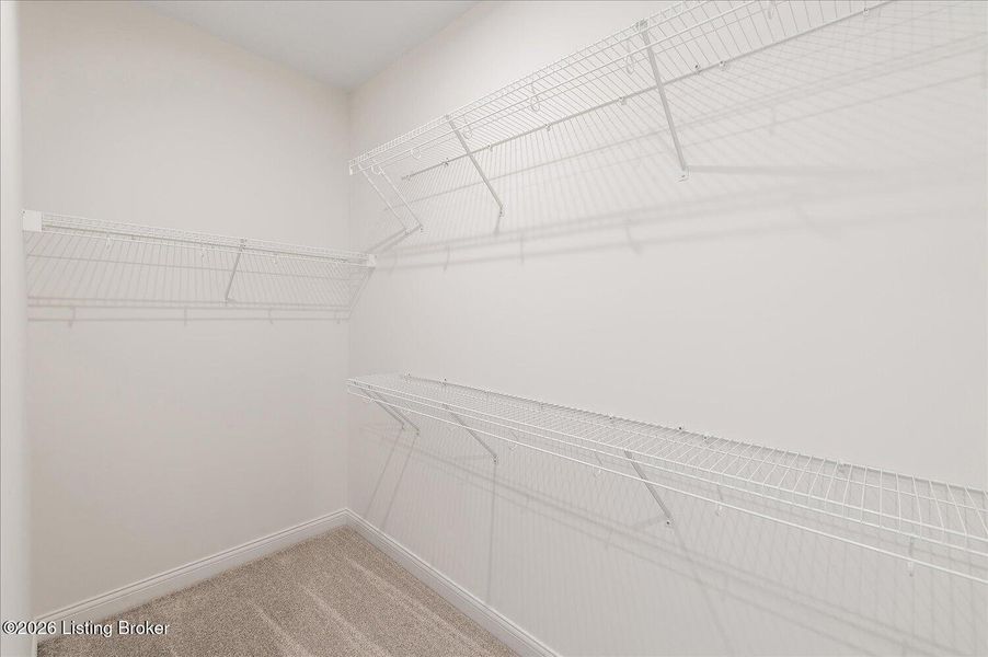 Spacious, unfurnished interior of a new home in Vista Hills, Louisville (Image 23).