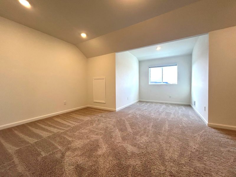 Spacious, unfurnished interior of a new home in Bristol Ridge Townhomes, Ann Arbor (Image 22). Spacious, unfurnished interior of a new home in Bristol Ridge Townhomes, Ann Arbor (Image 22).
