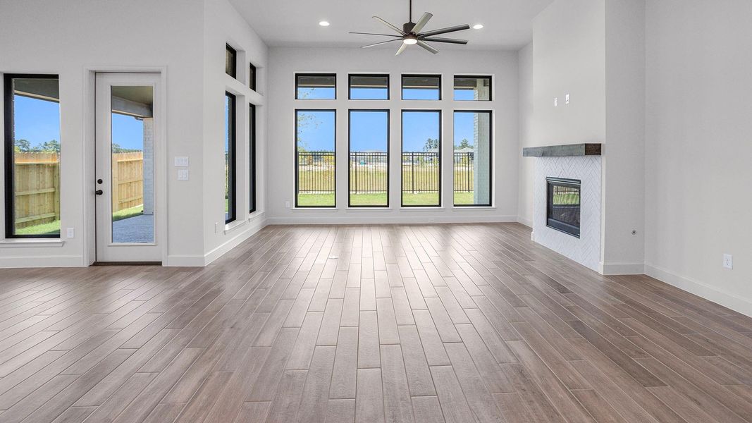 Spacious, unfurnished interior of a new home in Artavia, Conroe (Image 13). Spacious, unfurnished interior of a new home in Artavia, Conroe (Image 13).