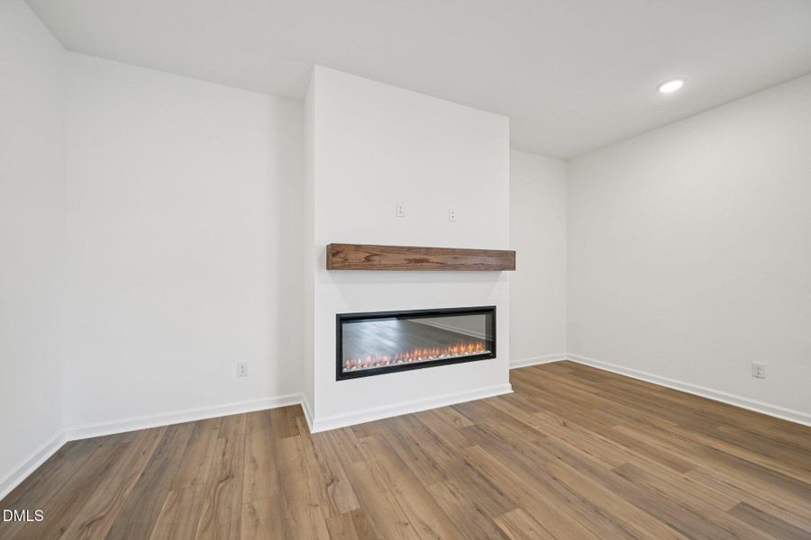 8-web-or-mls-Malcus Ct-S1709-008 8-web-or-mls-Malcus Ct-S1709-008