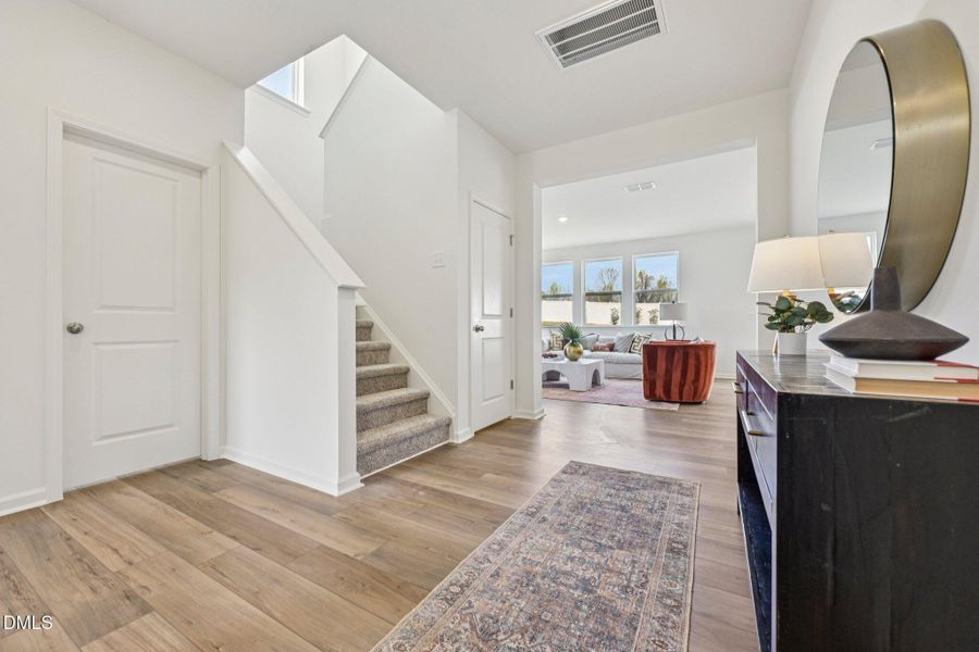 7-web-or-mls-Caspian Ct-S0104-007