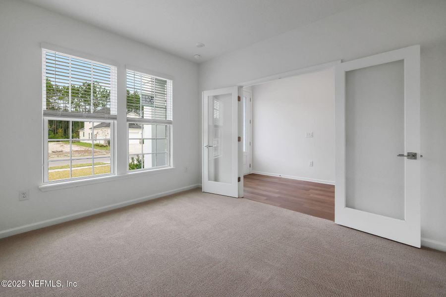 Spacious, unfurnished interior of a new home in Brook Forest, St. Augustine (Image 15).
