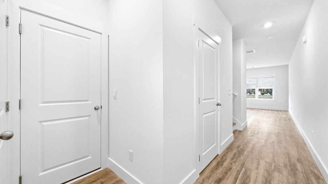 Spacious, unfurnished interior of a new home in The Arbor Townhomes, Kingsport (Image 24).