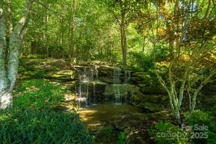 Image 8 of a home in . Image 8 of a home in .