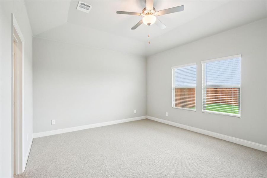 Spacious, unfurnished interior of a new home in Lakehaven - Premier Series, Farmersville (Image 23).