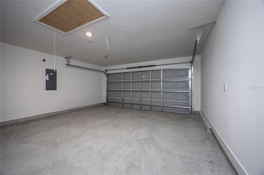 Spacious, unfurnished interior of a new home in , Newberry (Image 29).