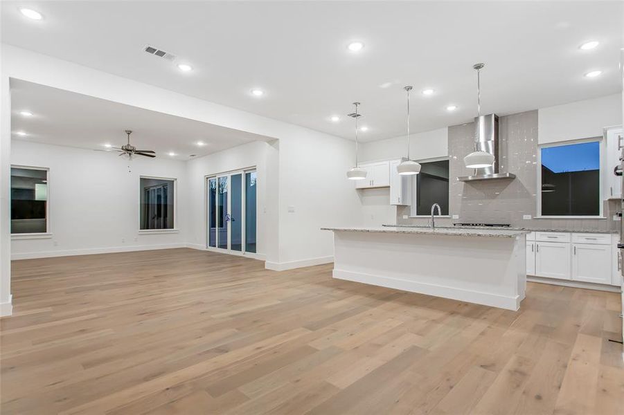 Image 7 of a home in . Image 7 of a home in .