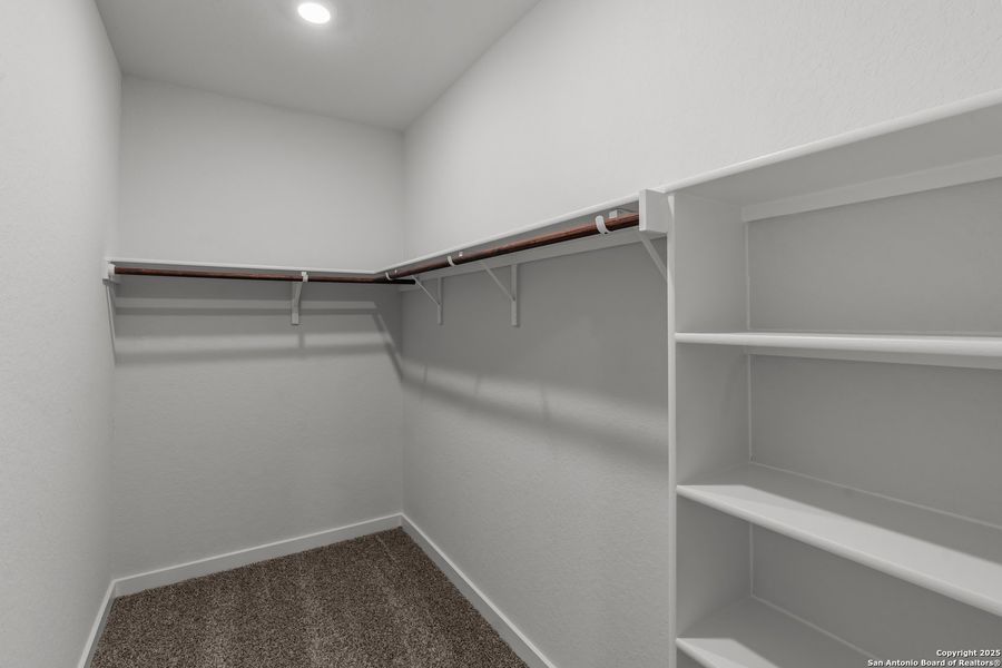 Image 28 of a home in August Fields.