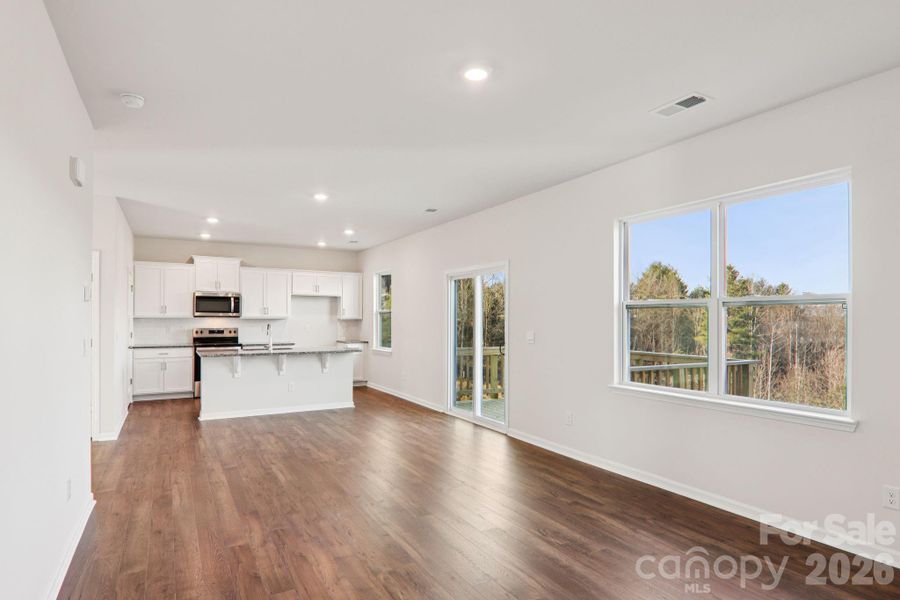 Spacious, unfurnished interior of a new home in Rydele Heights, Asheville (Image 16).