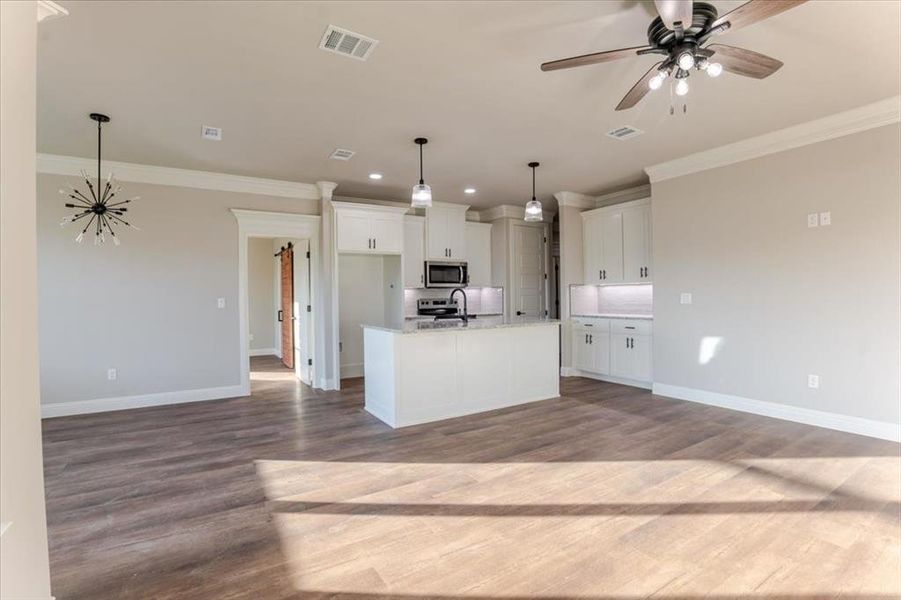 Image 27 of a home in .