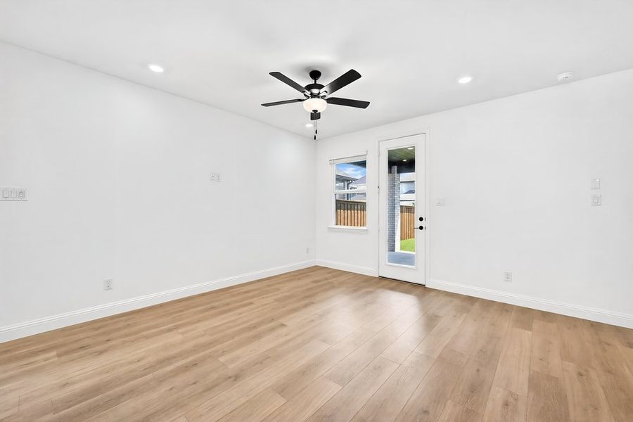 Spacious, unfurnished interior of a new home in Cross Creek Meadows, Celina (Image 16). Spacious, unfurnished interior of a new home in Cross Creek Meadows, Celina (Image 16).