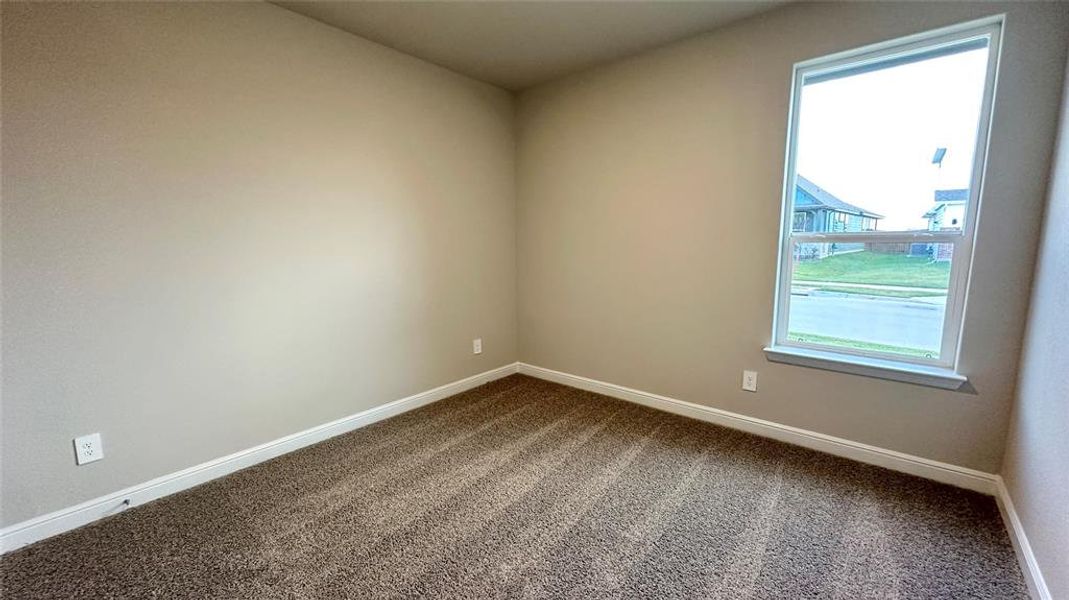 Spacious, unfurnished interior of a new home in Rock Creek Ranch, Fort Worth (Image 16). Spacious, unfurnished interior of a new home in Rock Creek Ranch, Fort Worth (Image 16).