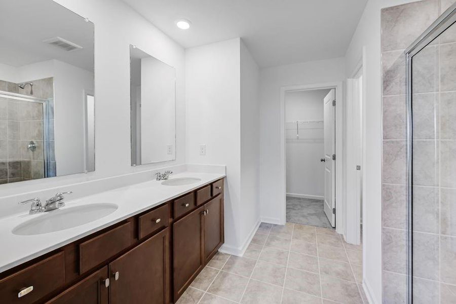 Furnished interior view inside a new home in Chandler Run, Tucker (Image 12).