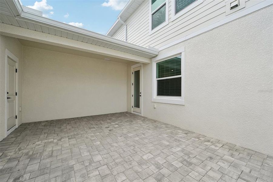 Exterior details and patio area of a home in SeaFlower, Bradenton (Image 3).