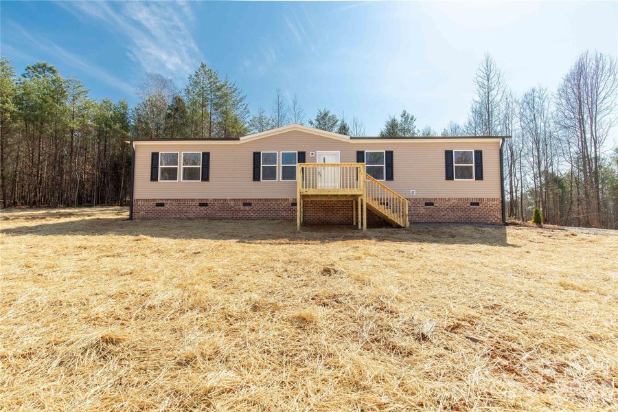 Exterior details and patio area of a home in , Blacksburg (Image 24).