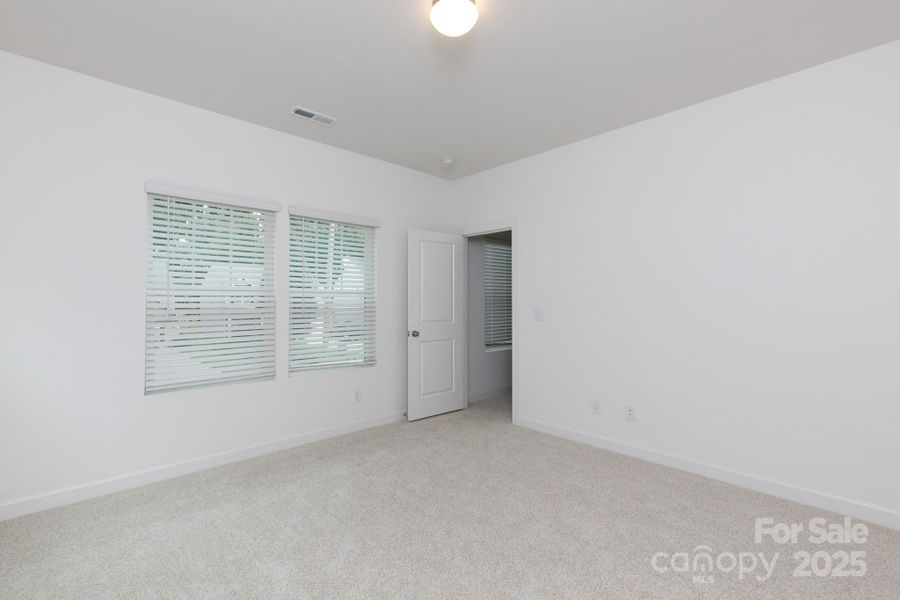 Spacious, unfurnished interior of a new home in , Charlotte (Image 12).