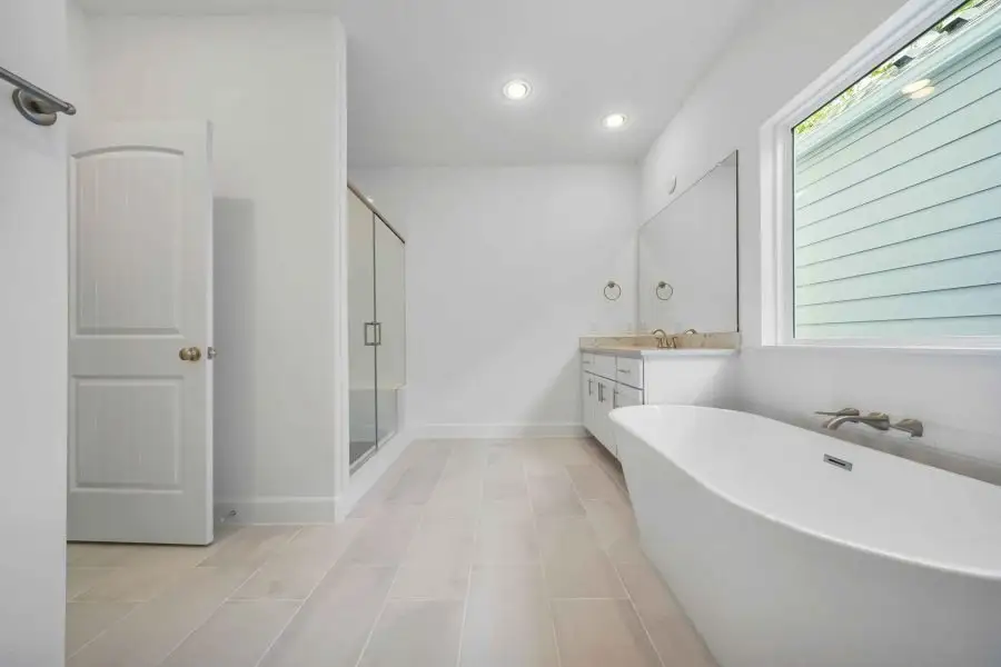 Representative furnished interior of a home built from the Amsterdam by Sandcastle Homes in Montrose, Houston (Image 7). Representative furnished interior of a home built from the Amsterdam by Sandcastle Homes in Montrose, Houston (Image 7).