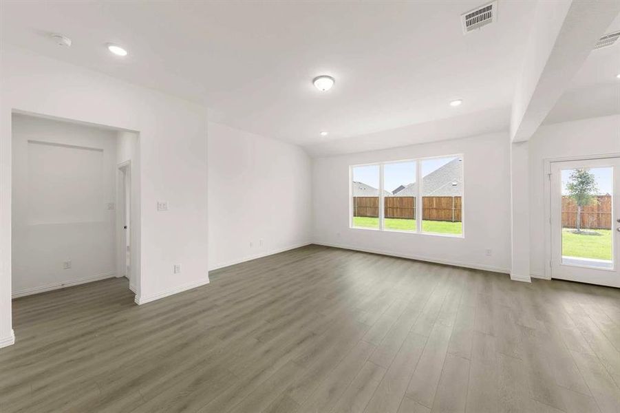 Spacious, unfurnished interior of a new home in Brookshire at Legacy Hills, Celina (Image 30). Spacious, unfurnished interior of a new home in Brookshire at Legacy Hills, Celina (Image 30).