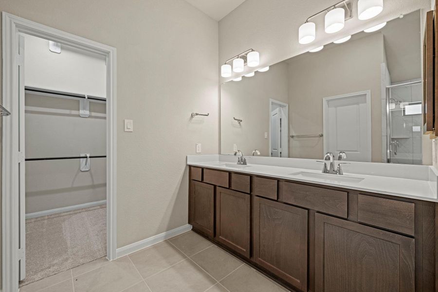 Furnished interior view inside a new home in Two Step Farm, Montgomery (Image 11).