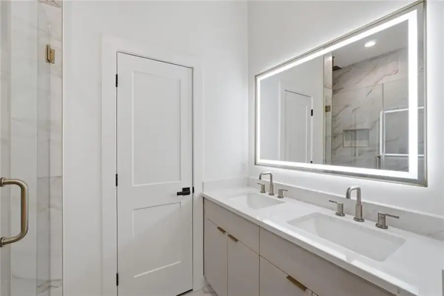 Furnished interior view inside a new home in , Atlanta (Image 19).
