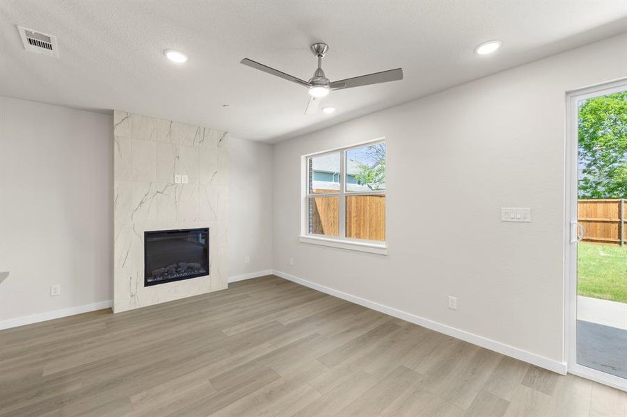 08. 713 Prosper - Family 08. 713 Prosper - Family