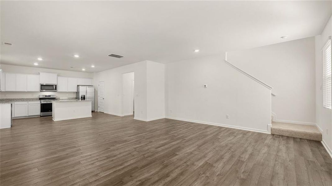 Spacious, unfurnished interior of a new home in Bridle Creek, Locust Grove (Image 20).
