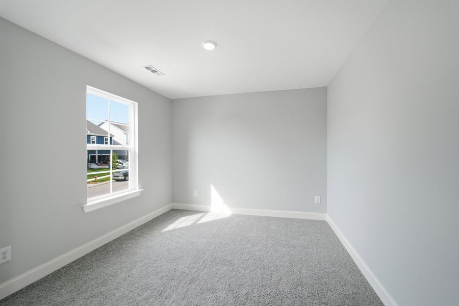 Spacious, unfurnished interior of a new home in McCain's Station, Gallatin (Image 45). Spacious, unfurnished interior of a new home in McCain's Station, Gallatin (Image 45).