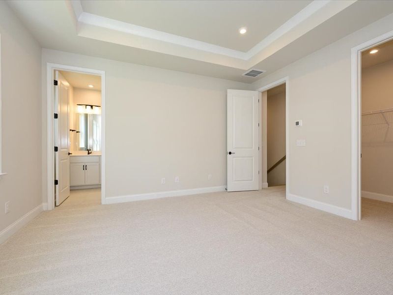 Spacious, unfurnished interior of a new home in Archer Row, Charlotte (Image 19).