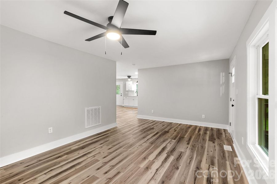 Spacious, unfurnished interior of a new home in , Fort Lawn (Image 10).