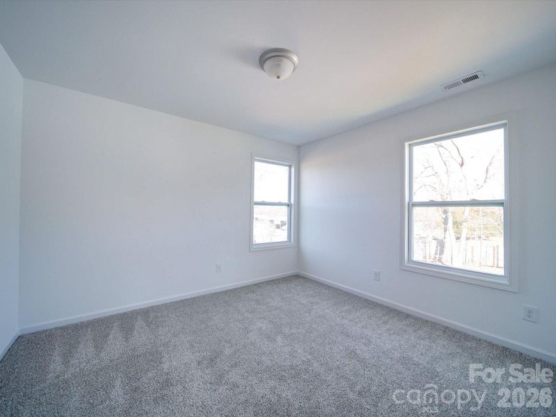 Spacious, unfurnished interior of a new home in , Gastonia (Image 25).