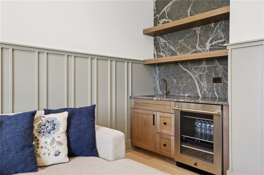 Furnished interior view inside a new home in , Suwanee (Image 67).