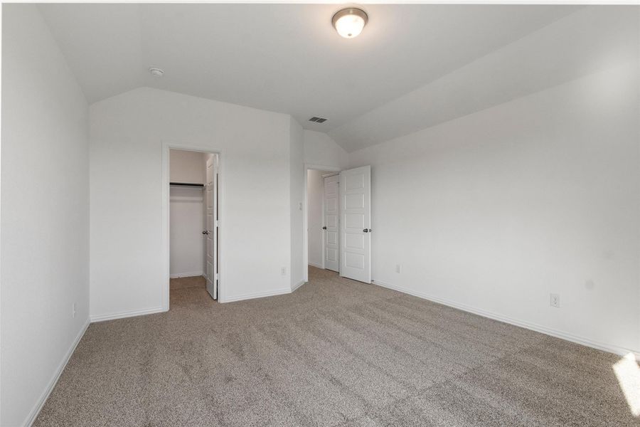 Spacious, unfurnished interior of a new home in Creekhaven, Arcola (Image 33). Spacious, unfurnished interior of a new home in Creekhaven, Arcola (Image 33).