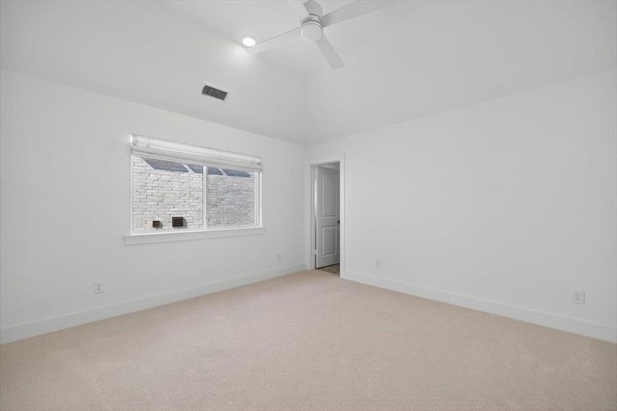 Spacious, unfurnished interior of a new home in , Frisco (Image 21).