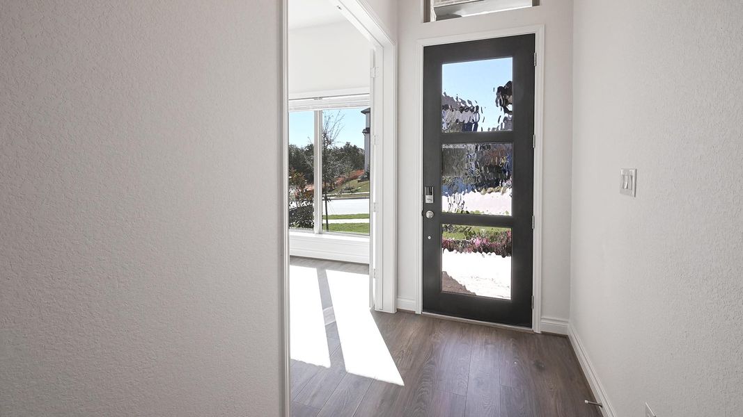 Spacious, unfurnished interior of a new home in La Cima, San Marcos (Image 13).