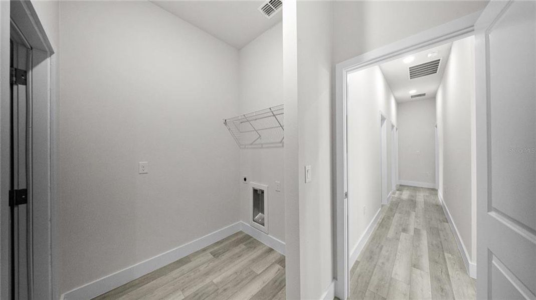 Spacious, unfurnished interior of a new home in , North Port (Image 25).