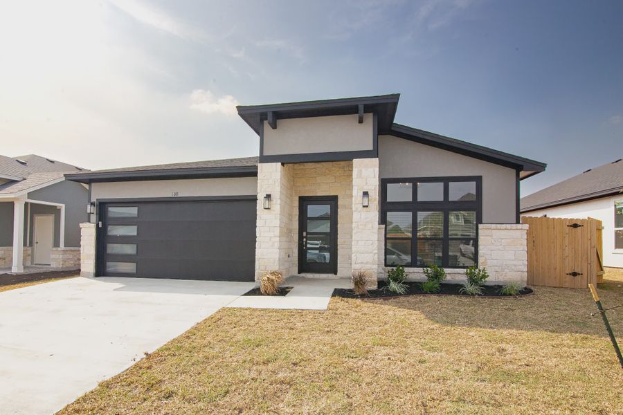 Representative exterior photo of a completed home built from the Tyler II by Steve Klein Custom Builder in TerraVista, Victoria, TX (Image 16).