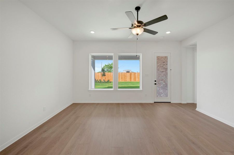 Spacious, unfurnished interior of a new home in Jordan Ranch - Terrace Collection, Fulshear (Image 29).