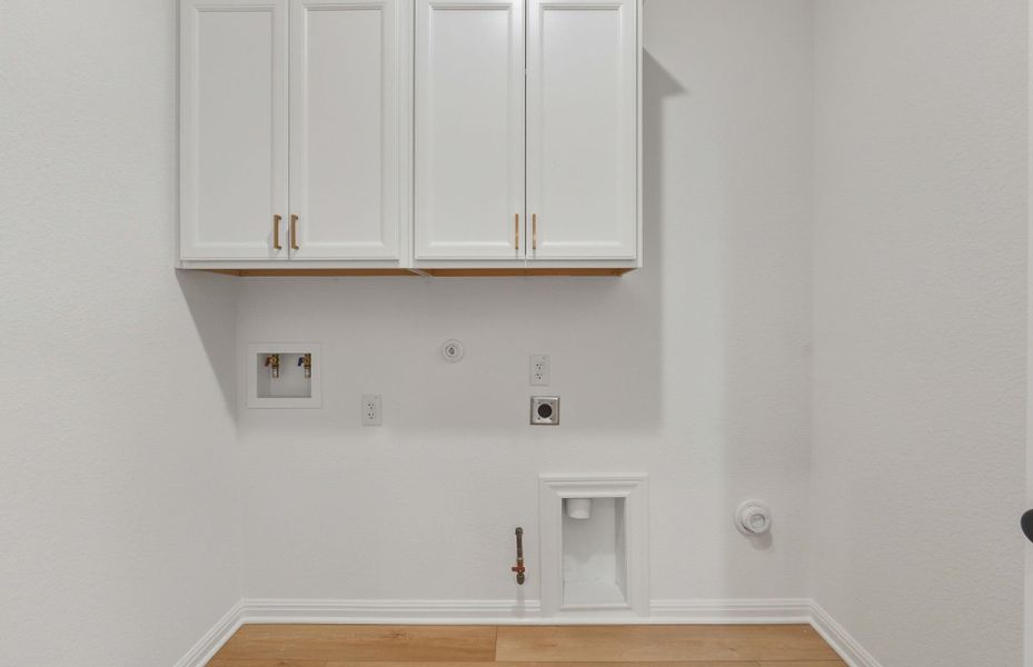 Spacious, unfurnished interior of a new home in Saddleback at Santa Rita Ranch, Liberty Hill (Image 31). Spacious, unfurnished interior of a new home in Saddleback at Santa Rita Ranch, Liberty Hill (Image 31).