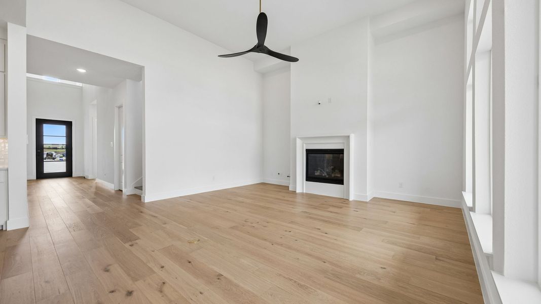 Spacious, unfurnished interior of a new home in Prosper Ridge, Prosper (Image 16).