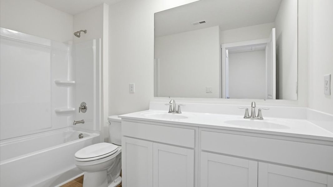 Furnished interior view inside a new home in Oak Hill, Vonore (Image 11).