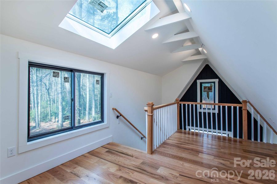 Spacious, unfurnished interior of a new home in , Brevard (Image 18).