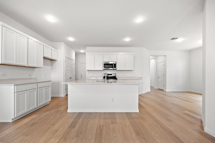 Furnished interior view inside a new home in Trinity Ranch, Elgin (Image 7).